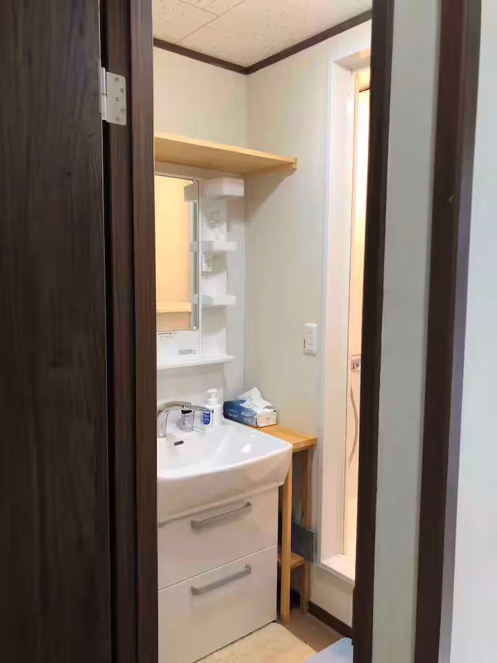 共用シャワールーム4（縦長）